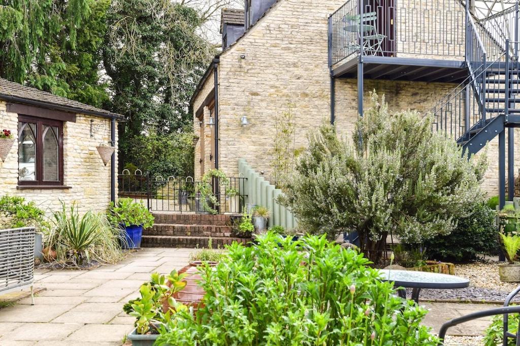 Apartamento The Lookout At Cloatley Meadow Hankerton Exterior foto